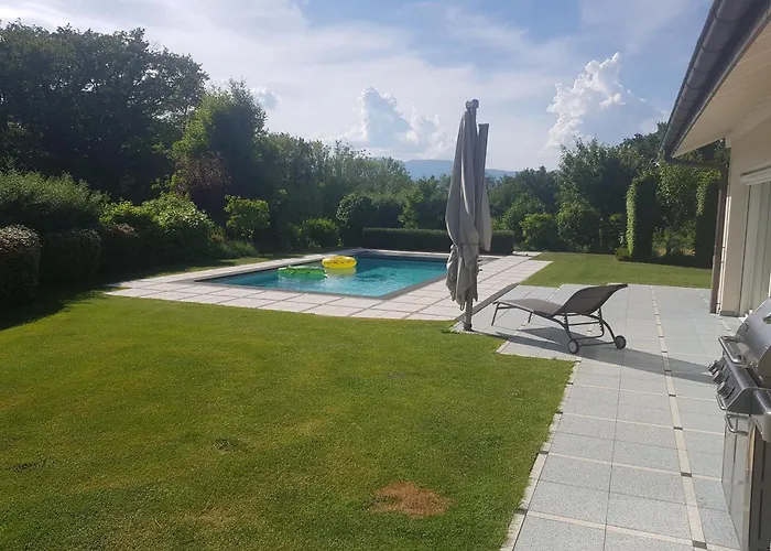 Villa Magnifique Au Bord Du *